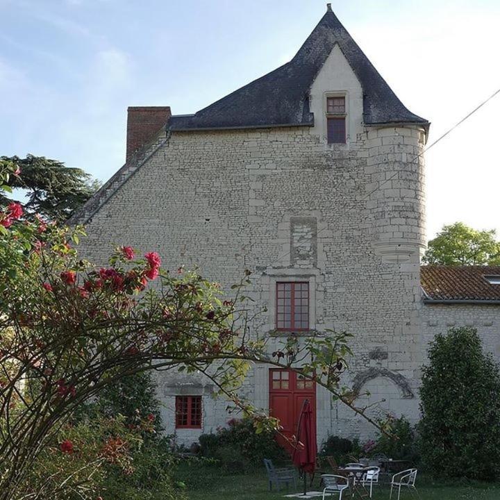 Saires Gite Du Manoir Des Roches מראה חיצוני תמונה