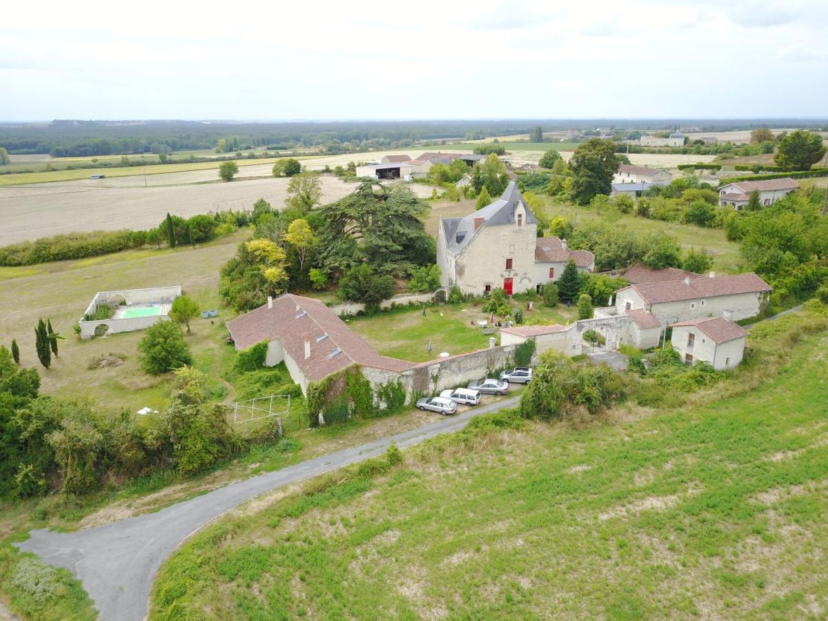 Saires Gite Du Manoir Des Roches מראה חיצוני תמונה